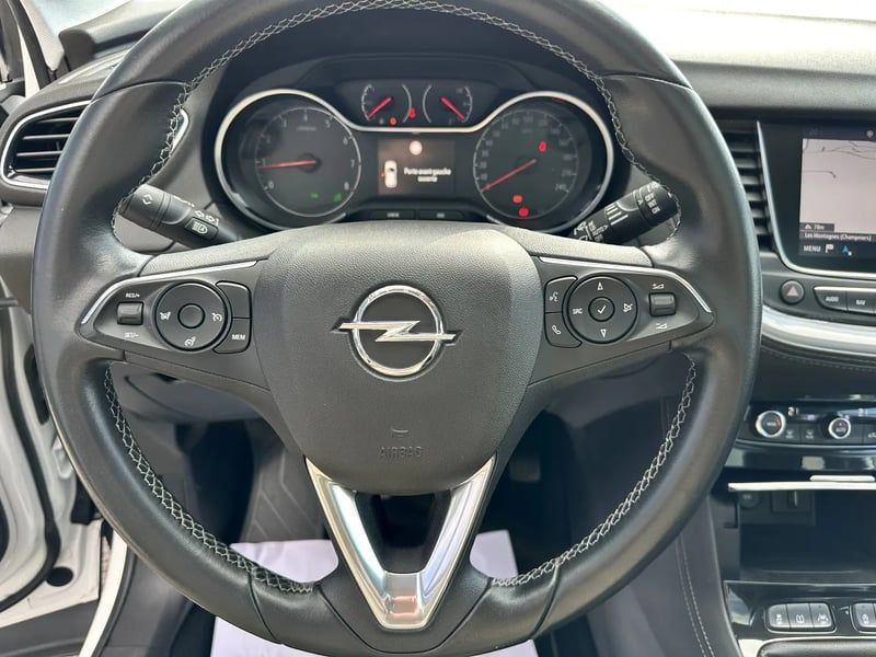 Photo de la voiture OPEL GRANDLAND X 1.2 Turbo 130 ch ECOTEC Innovation