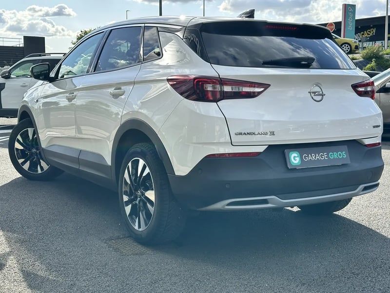 Photo de la voiture OPEL GRANDLAND X 1.2 Turbo 130 ch ECOTEC Innovation