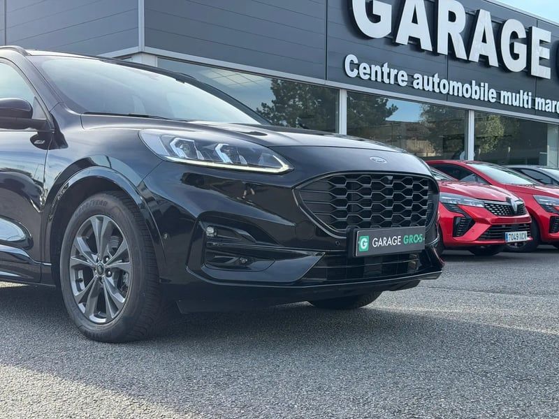 Photo de la voiture FORD KUGA 2.0 TDCi 120 S&S 4x2 Powershift ST-Line