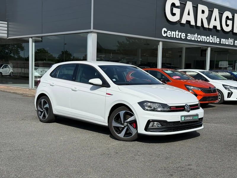 Photo de la voiture VOLKSWAGEN POLO 2.0 TSI 200 S&S DSG6 GTI