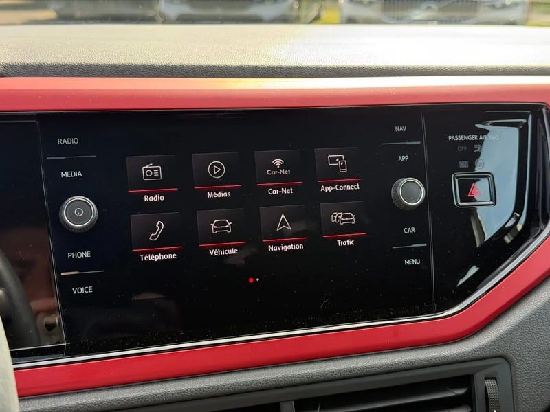 Photo de la voiture VOLKSWAGEN POLO 2.0 TSI 200 S&S DSG6 GTI