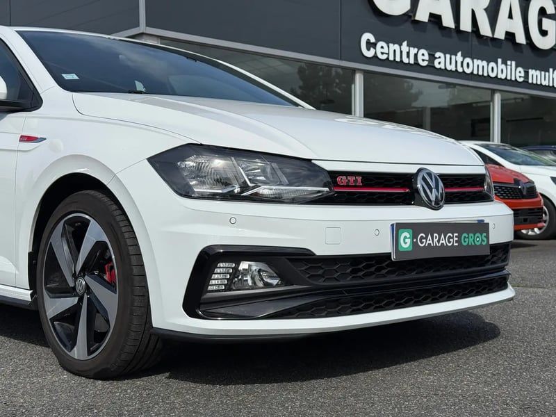 Photo de la voiture VOLKSWAGEN POLO 2.0 TSI 200 S&S DSG6 GTI