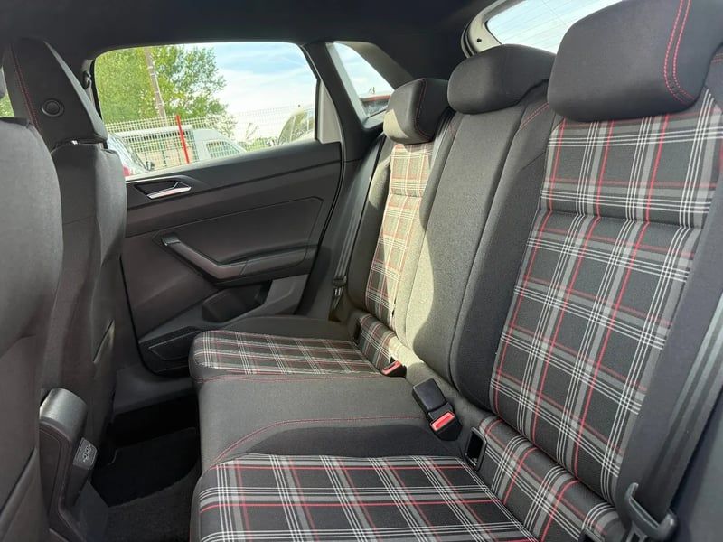 Photo de la voiture VOLKSWAGEN POLO 2.0 TSI 200 S&S DSG6 GTI