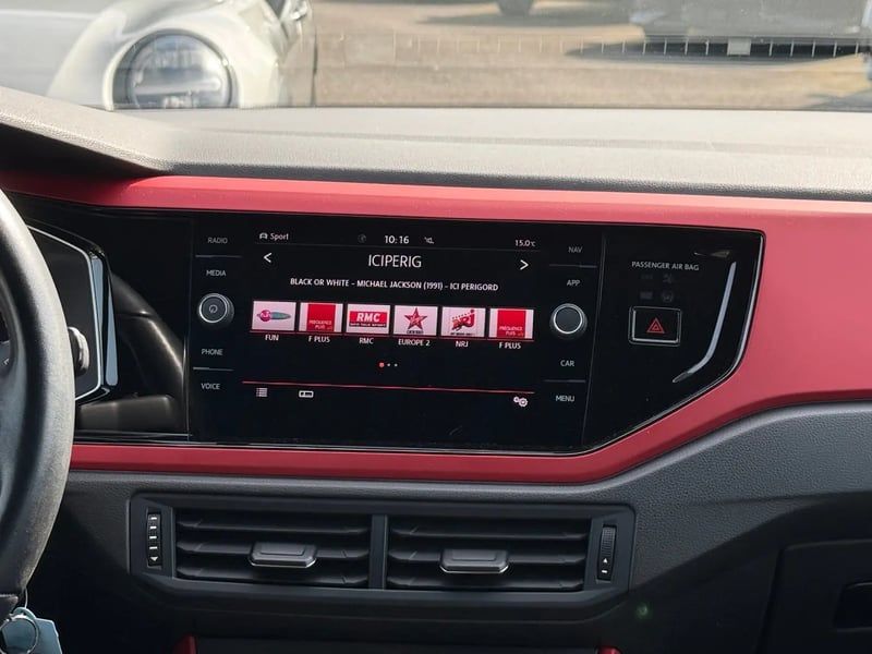 Photo de la voiture VOLKSWAGEN POLO 2.0 TSI 200 S&S DSG6 GTI