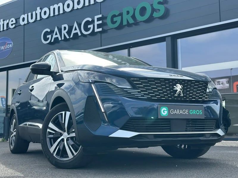 Photo de la voiture PEUGEOT 3008 Hybrid 180 e-EAT8 Allure Pack