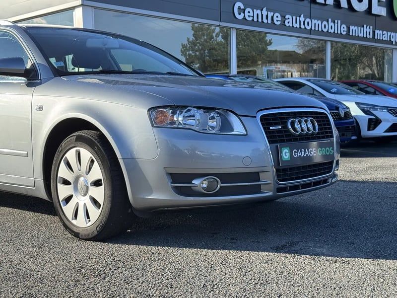 Photo de la voiture AUDI A4 AVANT 2.0 TDI Ambiente