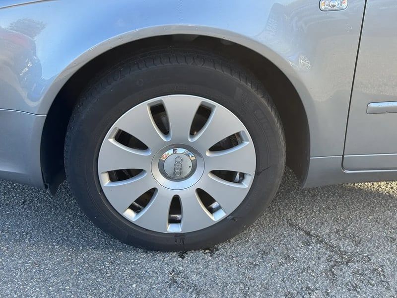 Photo de la voiture AUDI A4 AVANT 2.0 TDI Ambiente