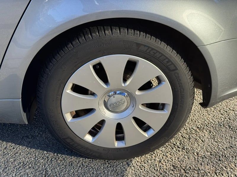 Photo de la voiture AUDI A4 AVANT 2.0 TDI Ambiente