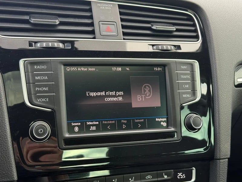 Photo de la voiture VOLKSWAGEN GOLF 1.4 TSI 125 BlueMotion Technology Carat