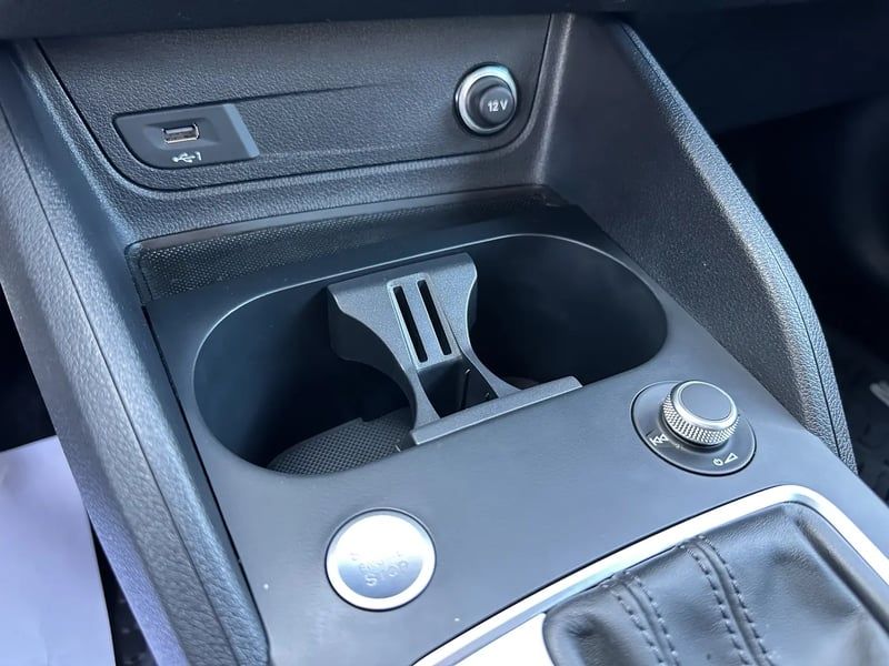 Photo de la voiture AUDI Q2 35 TFSI 150 S tronic 7 S line