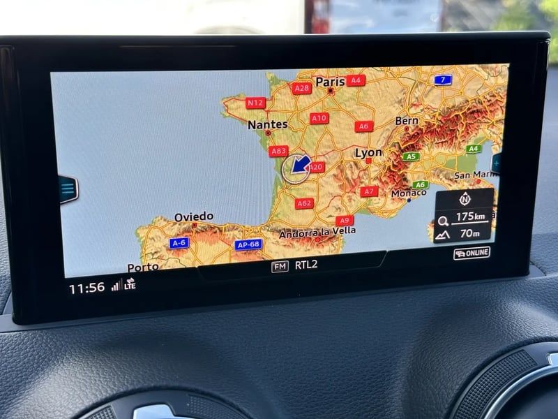 Photo de la voiture AUDI Q2 35 TFSI 150 S tronic 7 S line