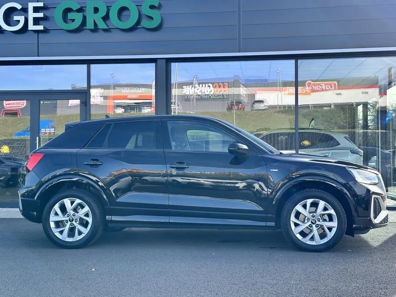 Photo de la voiture AUDI Q2 35 TFSI 150 S tronic 7 S line