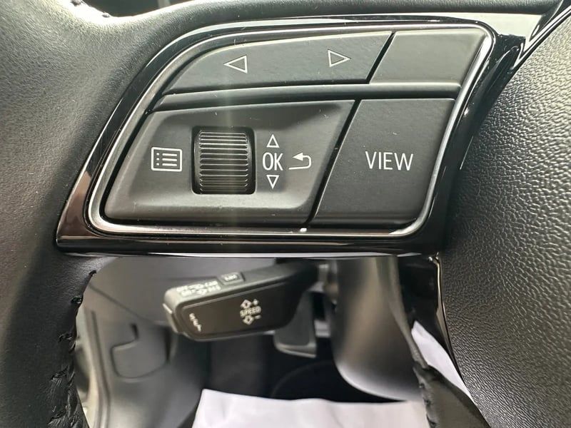 Photo de la voiture AUDI A1 SPORTBACK 30 TFSI 116 ch S tronic 7 S line