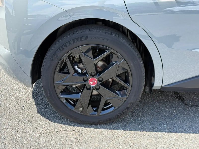 Photo de la voiture DS DS 4 PureTech 130 EAT8 Performance Line