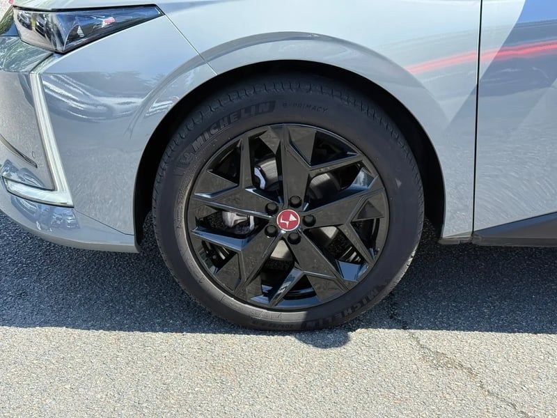 Photo de la voiture DS DS 4 PureTech 130 EAT8 Performance Line