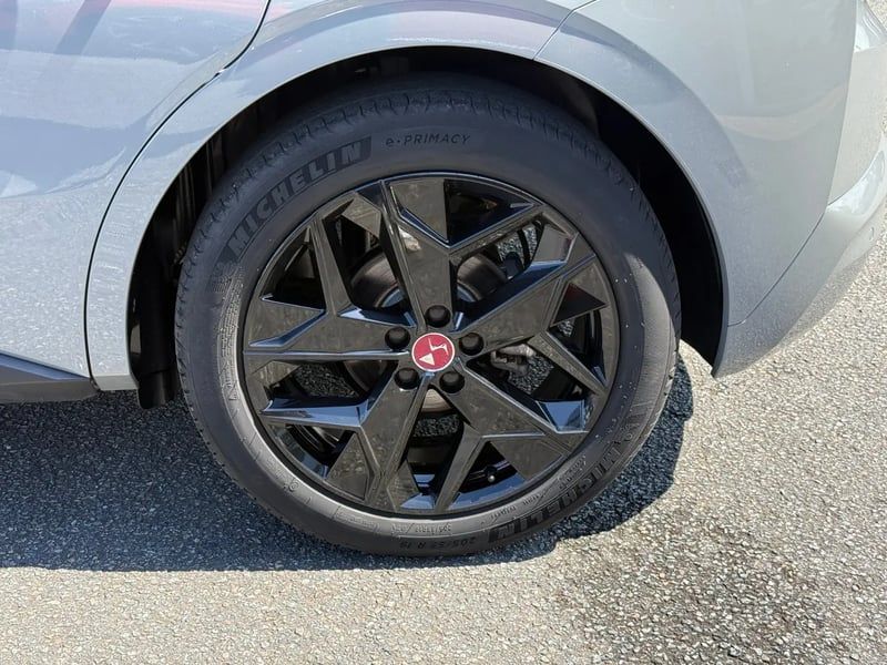 Photo de la voiture DS DS 4 PureTech 130 EAT8 Performance Line