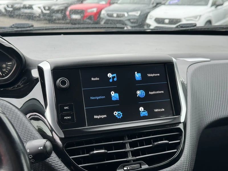 Photo de la voiture PEUGEOT 2008 1.2 PureTech 110ch S&S EAT6 Allure