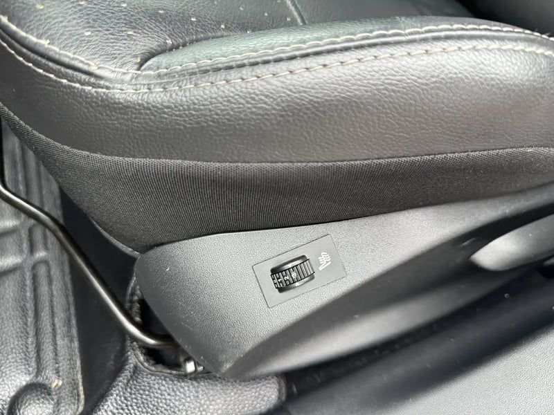 Photo de la voiture PEUGEOT 2008 1.2 PureTech 110ch S&S EAT6 Allure