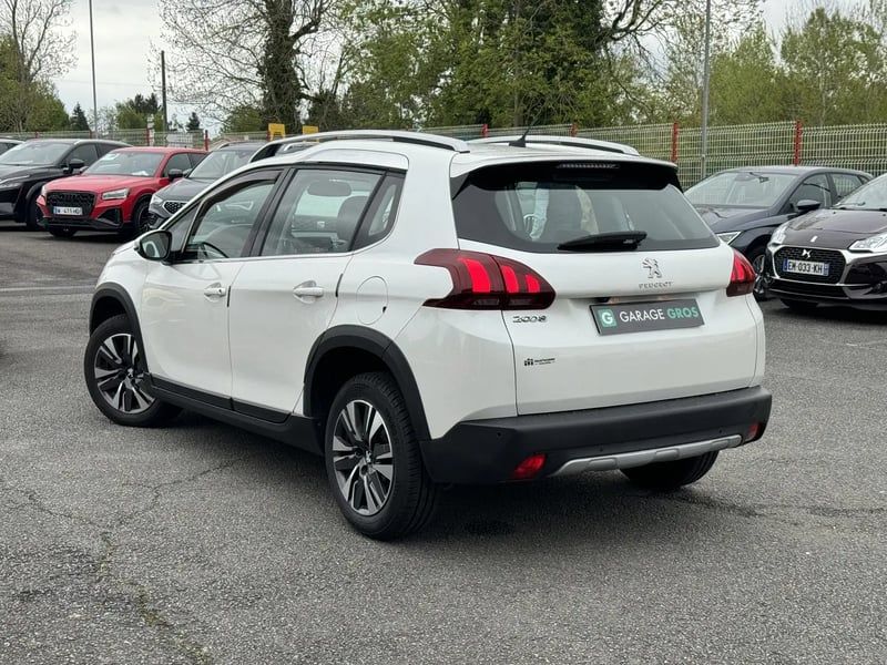 Photo de la voiture PEUGEOT 2008 1.2 PureTech 110ch S&S EAT6 Allure