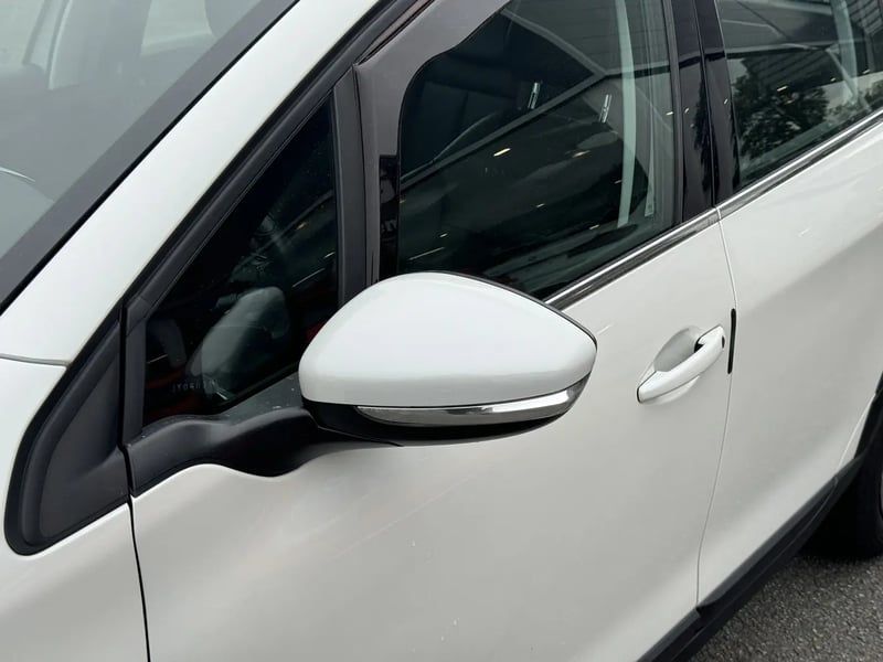 Photo de la voiture PEUGEOT 2008 1.2 PureTech 110ch S&S EAT6 Allure