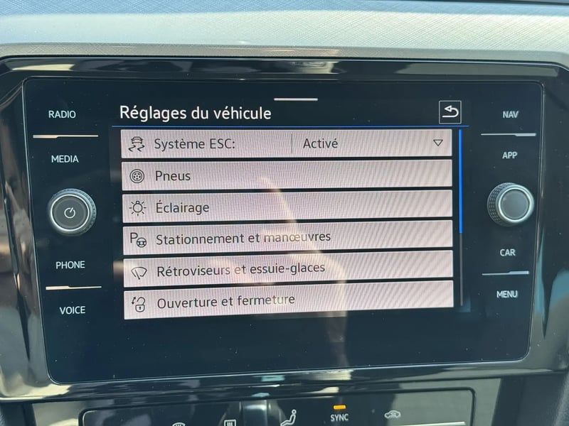 Photo de la voiture VOLKSWAGEN PASSAT SW 2.0 TDI EVO SCR 150 DSG7