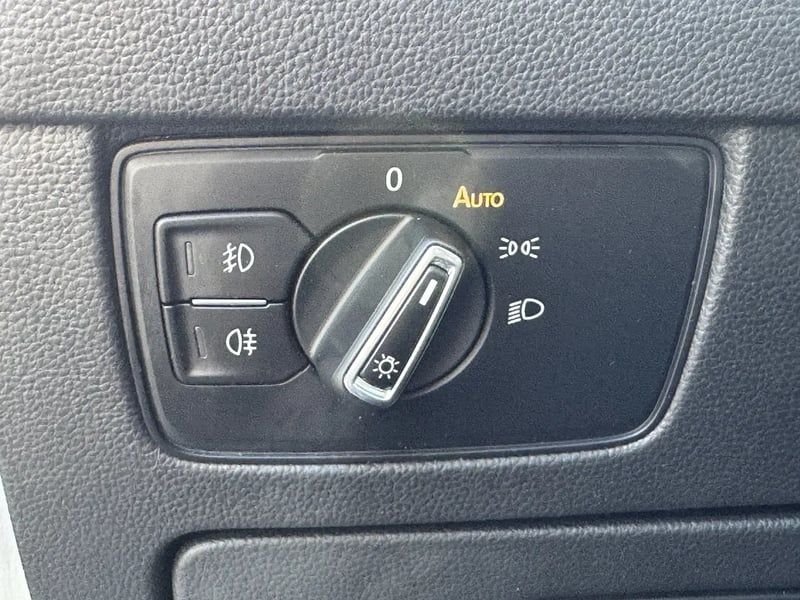 Photo de la voiture VOLKSWAGEN PASSAT SW 2.0 TDI EVO SCR 150 DSG7