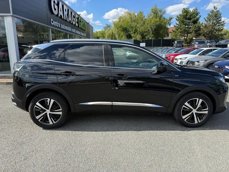 Photo de la voiture PEUGEOT 3008 PureTech 130ch S&S BVM6 GT
