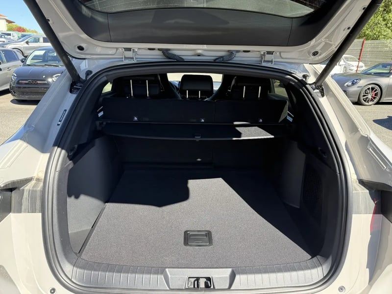 Photo de la voiture BYD SEAL U 1.5l DM-i 324 ch AWD PHEV Design