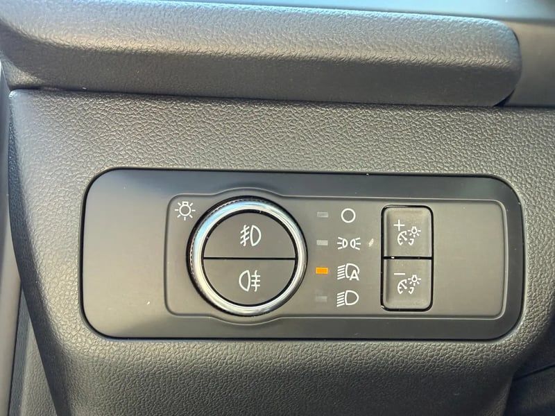Photo de la voiture FORD KUGA 2.0 TDCi 120 S&S 4x2 Powershift ST-Line