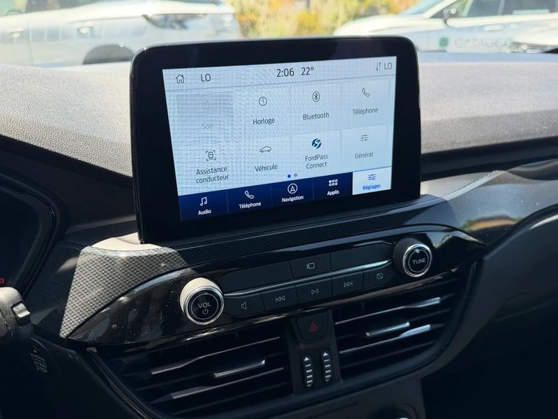 Photo de la voiture FORD KUGA 2.0 TDCi 120 S&S 4x2 Powershift ST-Line