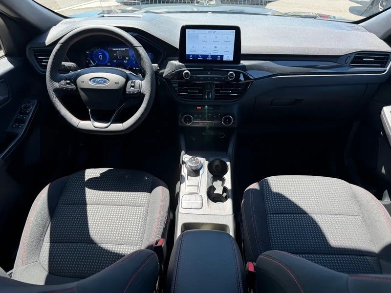 Photo de la voiture FORD KUGA 2.0 TDCi 120 S&S 4x2 Powershift ST-Line