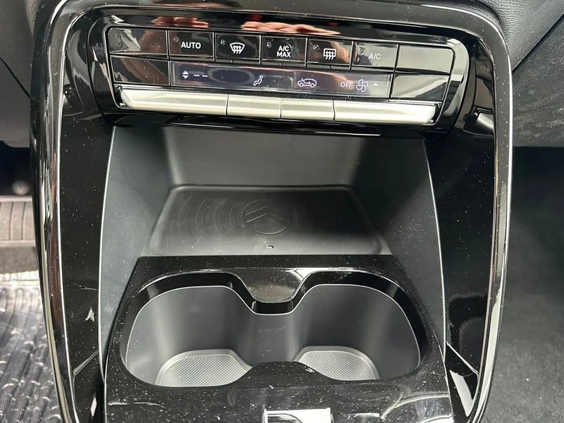 Photo de la voiture CITROEN C3 AIRCROSS Hybride 145 ch Aut Max