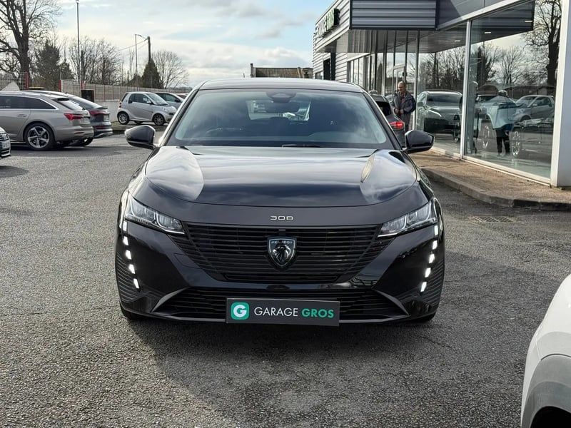 Photo de la voiture PEUGEOT 308 PureTech 130ch S&S EAT8 Active Pack