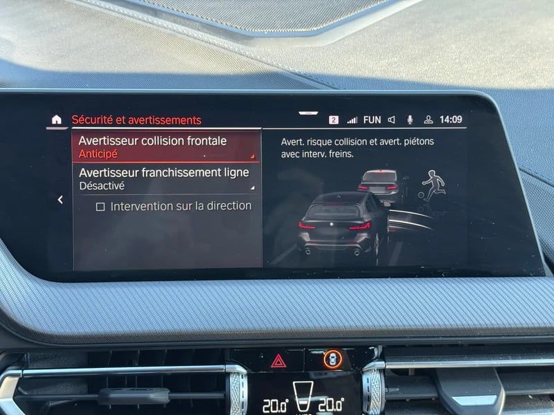 Photo de la voiture BMW SERIE 1 F40 M135i xDrive 306 ch BVA8