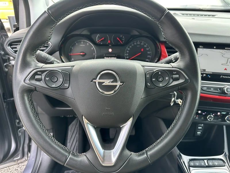 Photo de la voiture OPEL CROSSLAND 1.5 D 110 ch BVM6 GS Line