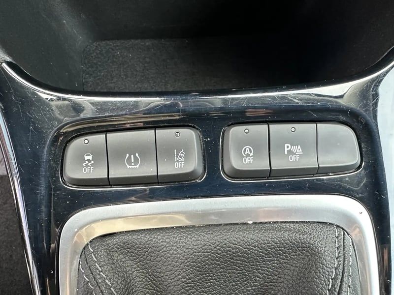 Photo de la voiture OPEL CROSSLAND 1.5 D 110 ch BVM6 GS Line