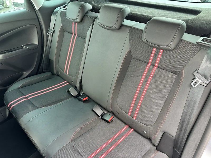 Photo de la voiture OPEL CROSSLAND 1.5 D 110 ch BVM6 GS Line