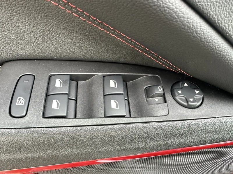 Photo de la voiture OPEL CROSSLAND 1.5 D 110 ch BVM6 GS Line