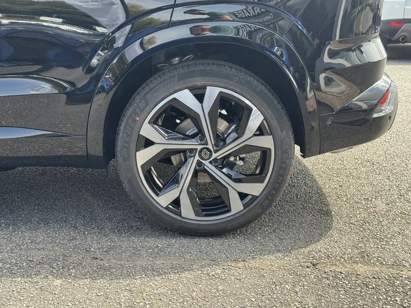 Photo de la voiture RENAULT AUSTRAL E-Tech full hybrid 200 GSR2 Iconic esprit Alpine