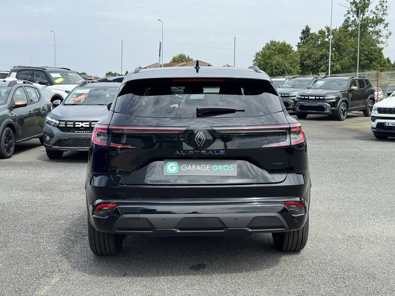 Photo de la voiture RENAULT AUSTRAL E-Tech full hybrid 200 GSR2 Iconic esprit Alpine