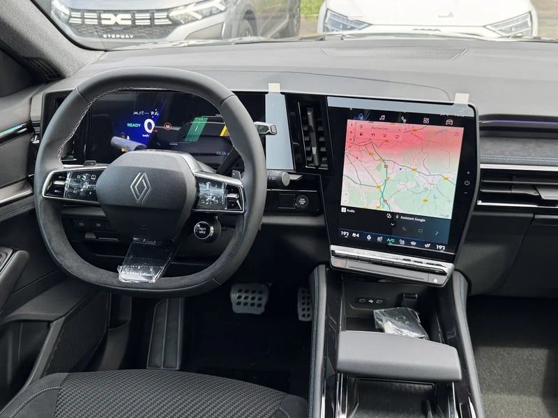Photo de la voiture RENAULT AUSTRAL E-Tech full hybrid 200 GSR2 Iconic esprit Alpine