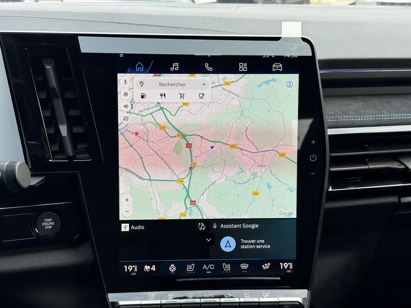 Photo de la voiture RENAULT AUSTRAL E-Tech full hybrid 200 GSR2 Iconic esprit Alpine