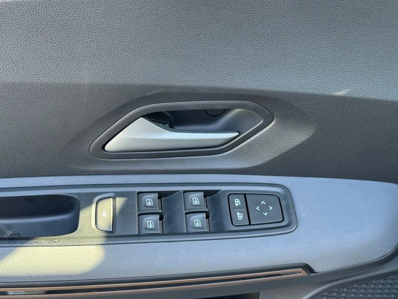 Photo de la voiture DACIA JOGGER ECO-G 100 7 places GSR2 Extreme +