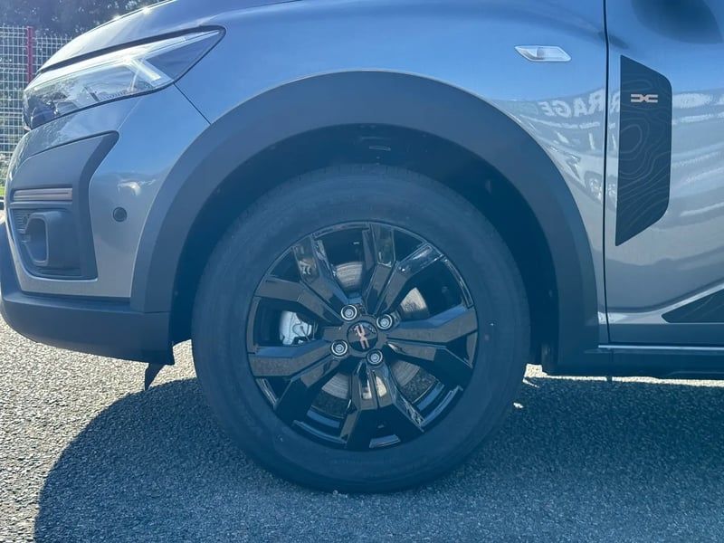 Photo de la voiture DACIA JOGGER ECO-G 100 7 places GSR2 Extreme +