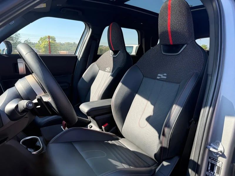 Photo de la voiture MINI COUNTRYMAN U25 170 ch DKG7 C JCW Finition
