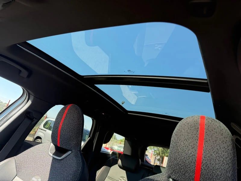 Photo de la voiture MINI COUNTRYMAN U25 170 ch DKG7 C JCW Finition