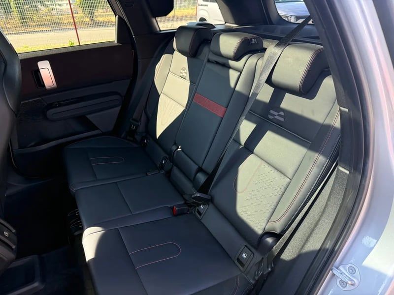 Photo de la voiture MINI COUNTRYMAN U25 170 ch DKG7 C JCW Finition