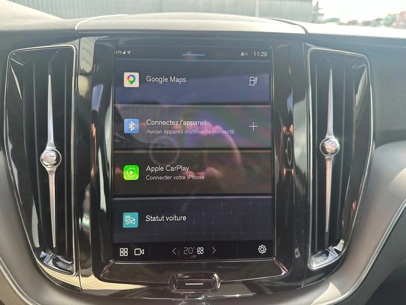 Photo de la voiture VOLVO XC60 T6 AWD Hybride rechargeable 253 ch+145 ch Geartronic 8 Start