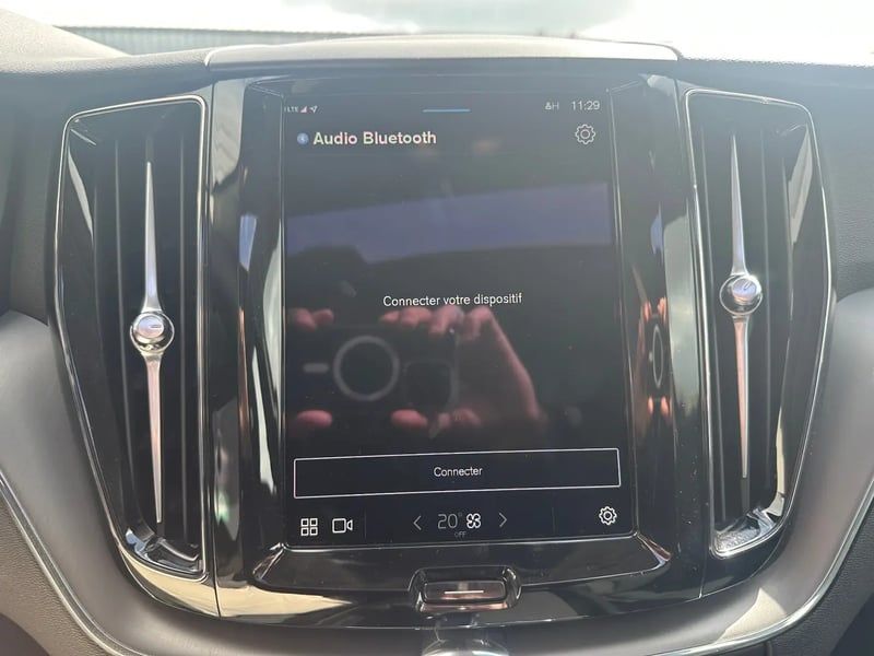 Photo de la voiture VOLVO XC60 T6 AWD Hybride rechargeable 253 ch+145 ch Geartronic 8 Start