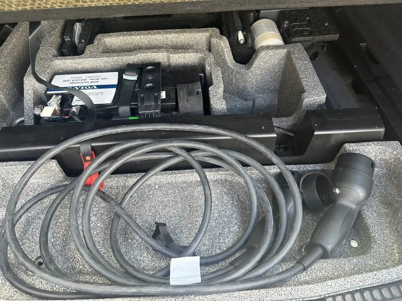 Photo de la voiture VOLVO XC60 T6 AWD Hybride rechargeable 253 ch+145 ch Geartronic 8 Start